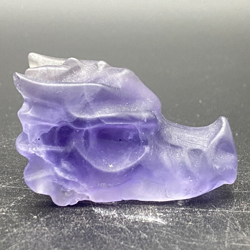 天然萤石狼头精品水晶手工雕刻件桌面摆件手工雕刻件装饰 图 2