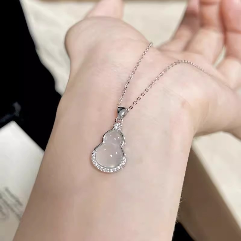 吉祥福禄翡翠项链女s925纯银新中式时尚百搭吊坠小众高级感锁骨链