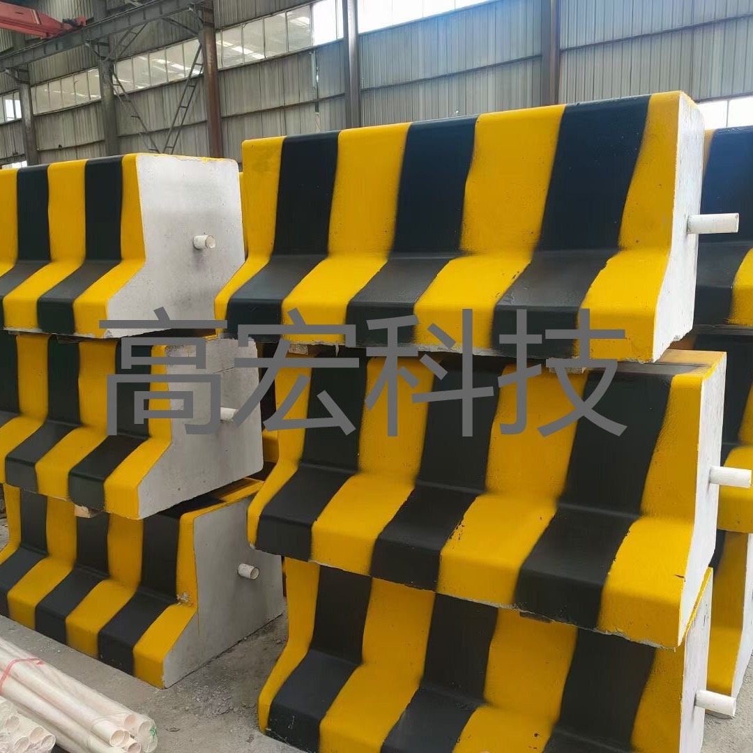 地铁围挡水泥墩水泥隔离墩小区道路安全防撞水泥墩防撞隔离墩