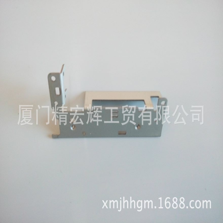 厦门冲压　冲压件　冲压加工　电子结构件　支架