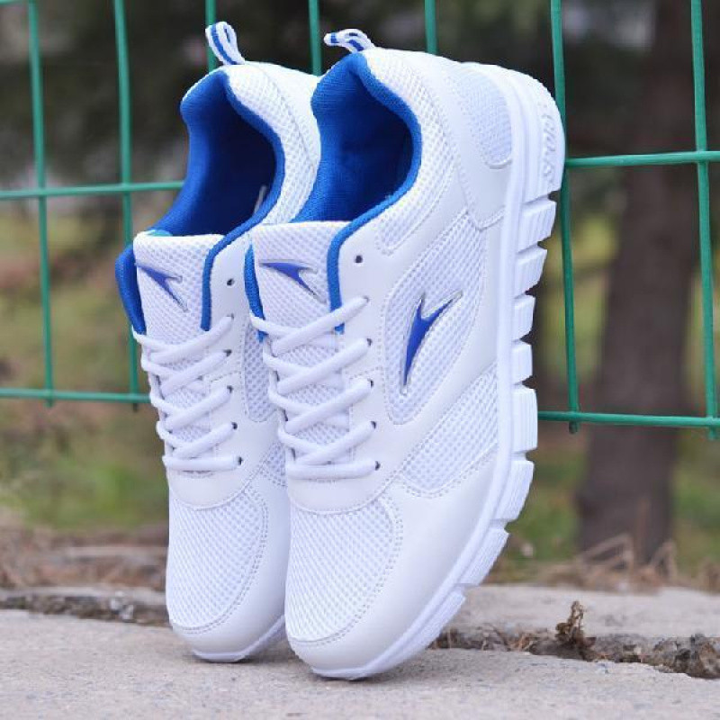 夏季透气白色运动鞋男女跑步鞋防水学生波鞋大码女工作情侣旅游鞋