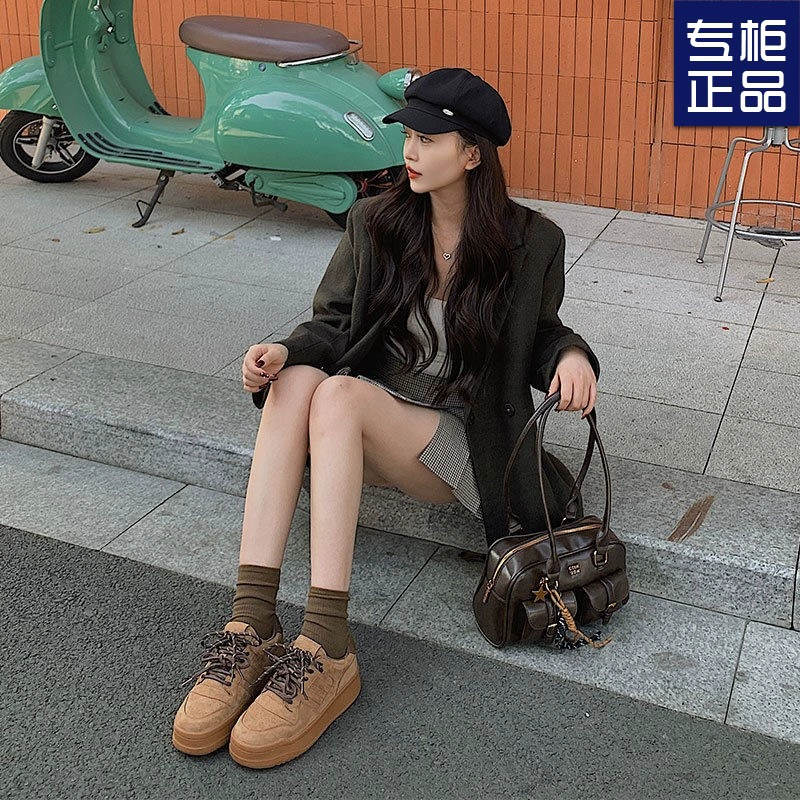 Немецкая тренировка обувь с круглой головкой 2025 новая шнуровка спортивная повседневная обувь кроссовки женская спортивная обувь толстая подошва маленькая белая обувь женская