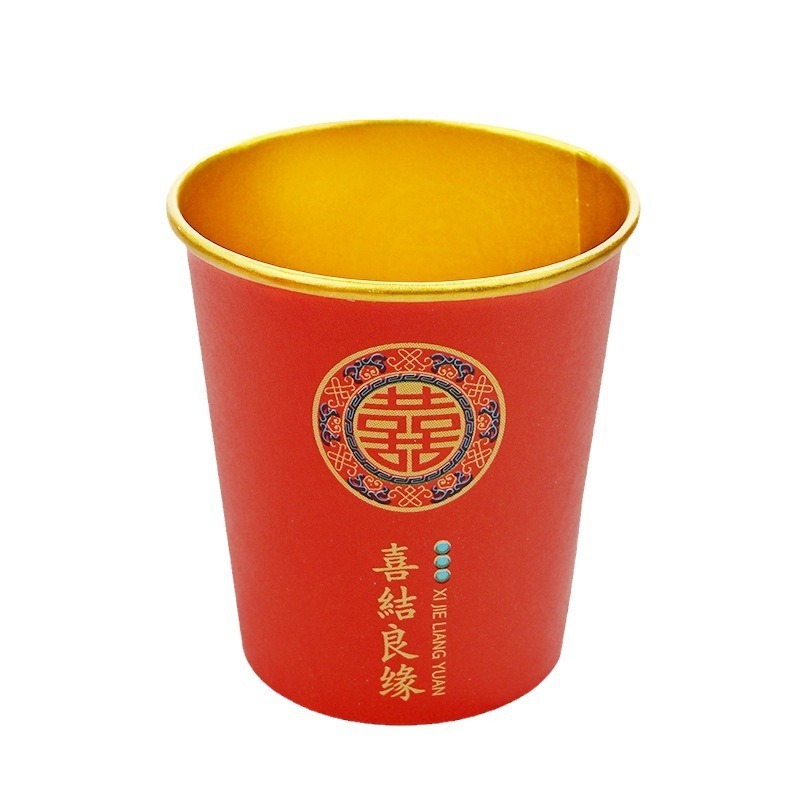 金箔結婚結婚祝い使い捨て紙コップ披露宴特厚紙コップ祝い事新居に赤い使い捨てコップを配置する|undefined