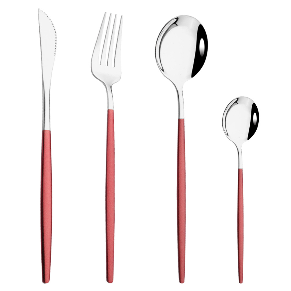 Vajilla de acero inoxidable portugués cuchillo de carne y tenedor portátil ins Hotel Occidental de oro occidental comida cuchillo y tenedor combinación