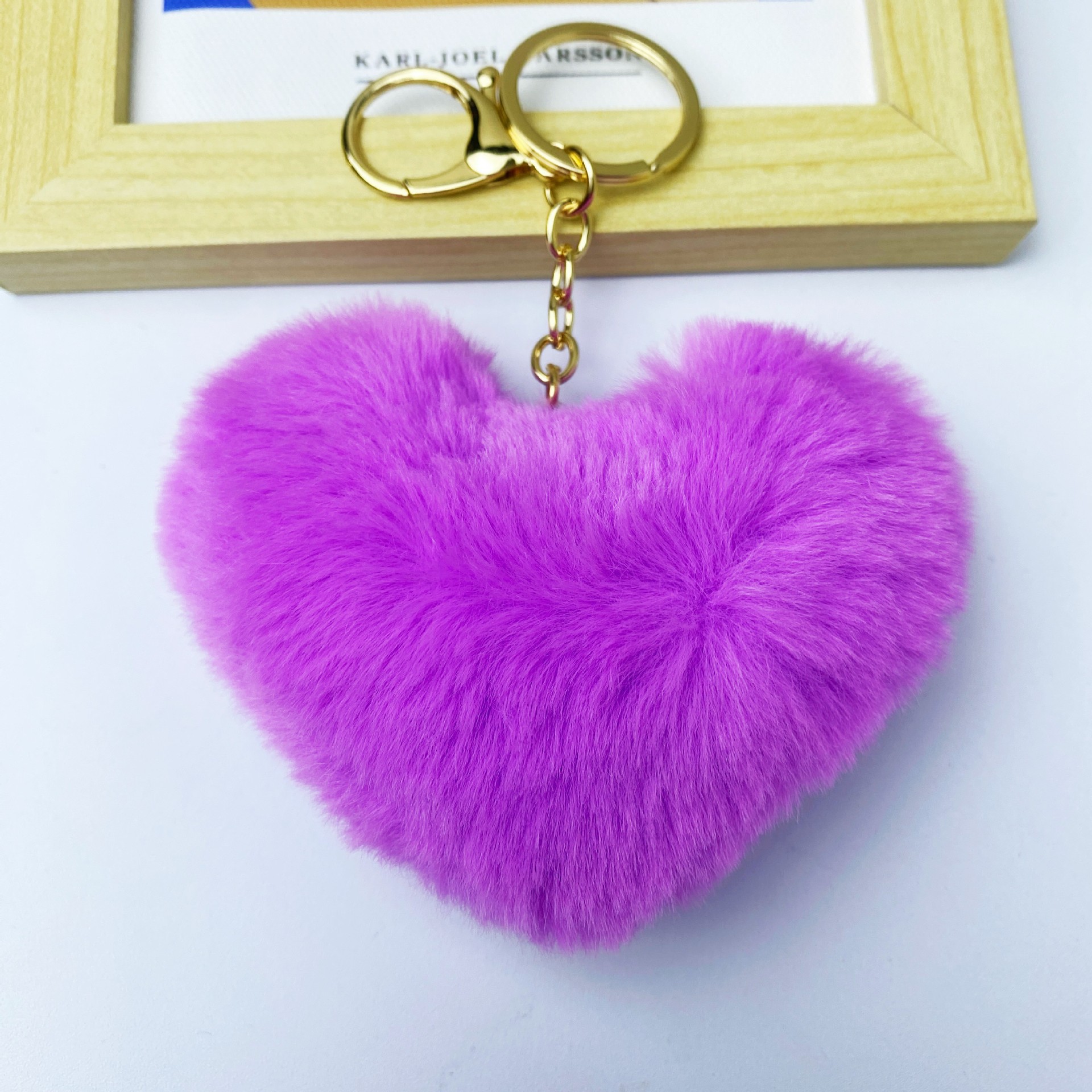 愛の毛玉キーホルダー、イミテーションウサギ毛桃型ぬいぐるみペンダント、カップル、車、バッグの飾り、ギフト、卸売、手作り