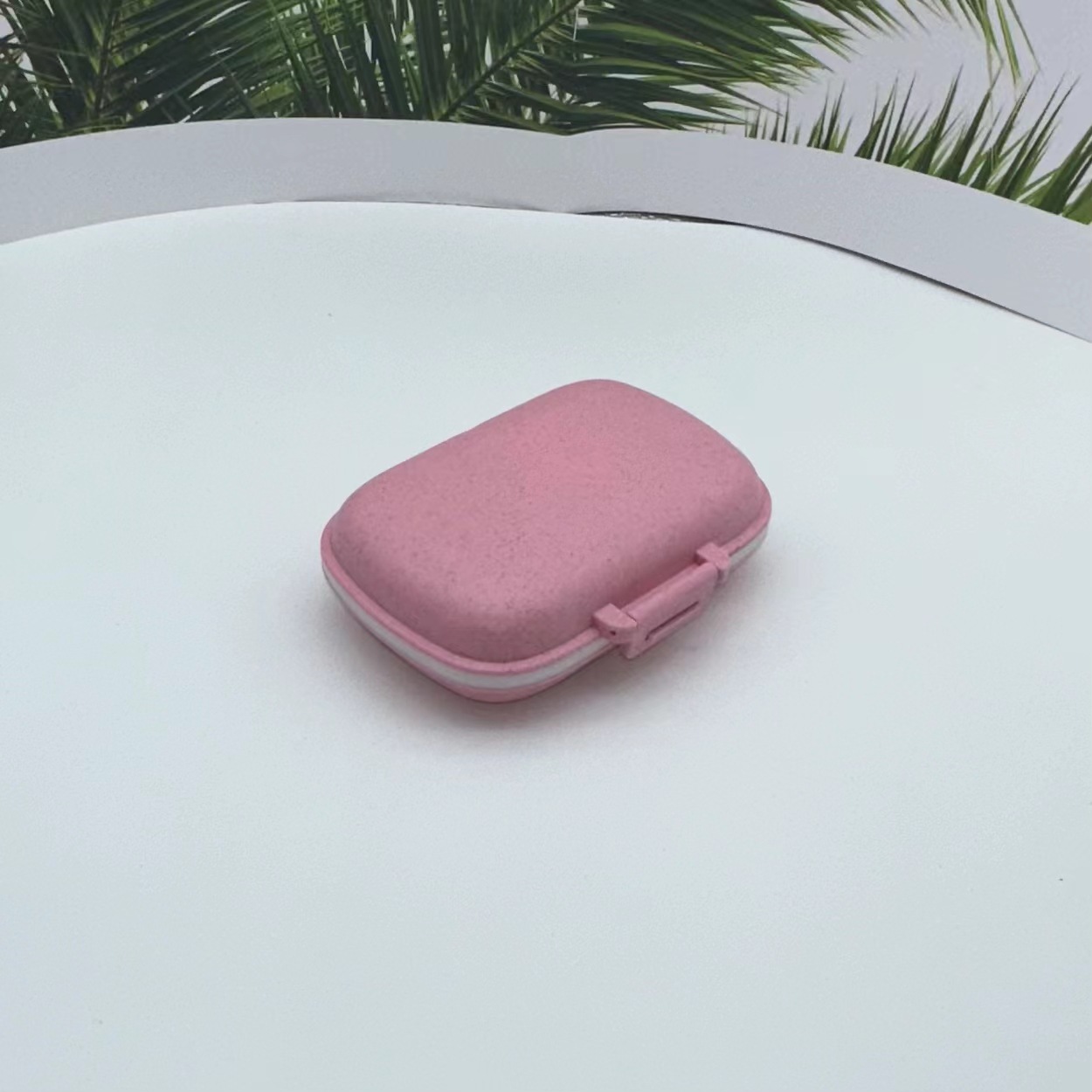 Amazon paja de trigo portátil 8-rejilla sellada caja de la píldora impermeable a prueba de humedad caja de almacenamiento de embalaje 7 días a la semana