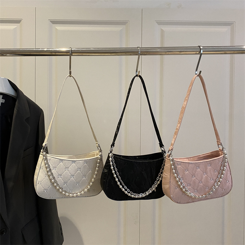 Popular Butterfly Baguette Bag Women's 2025 Autumn New Pearl Shoulder Underarm Bag Chain Handbag Casual