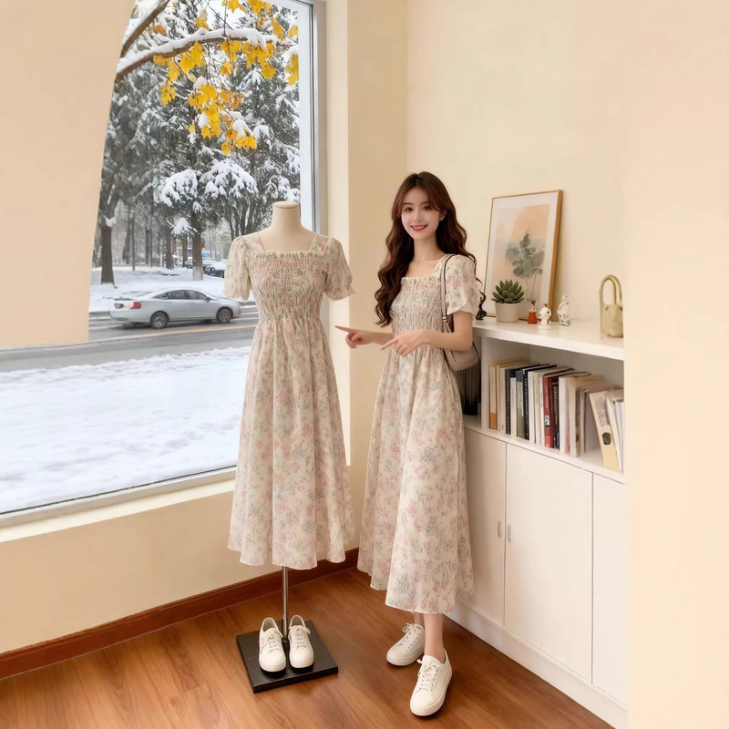 Floral Square-Neck Dress for Women, Summer 2023 New Style, Sweet Waist-Cinching, Slimming Mid-Length, Super Fairy French-Style Dress Floral Square-Neck Dress for Women, Summer 2023 New Style, Sweet Waist-Cinching, Slimming Mid-Length, Super Fairy French-Style Dress