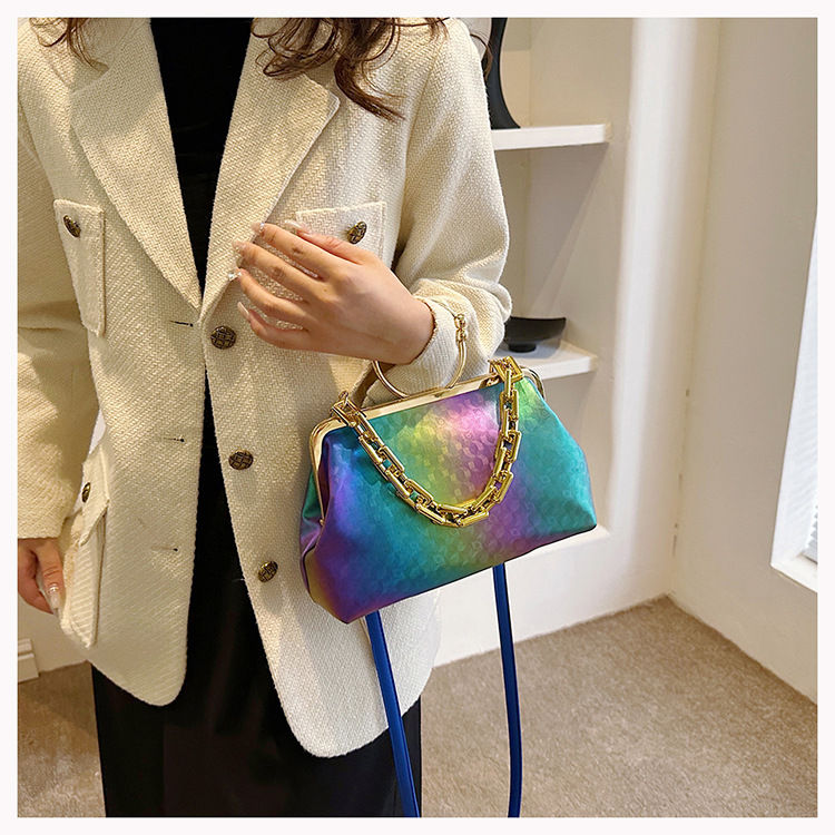 Borse da donna nuove transfrontaliere Borsa a tracolla a tracolla moda europea e americana Borsa da donna con fibbia a catena di fascia alta con texture_voghion.com