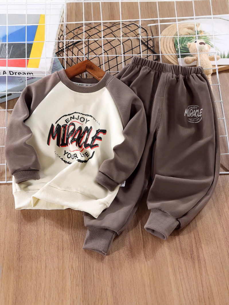 Children's Spring and Autumn Outfits, Boys' Stylish Autumn and Winter Clothing, Boys' Autumn Sweatshirt Two-Piece Set, Toddler Baby Clothes Wholesale