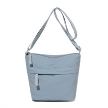 ����pӯ�֙C��ˮͰ����ڴ��|�Іμ�б��С��С����������ӡLOGO