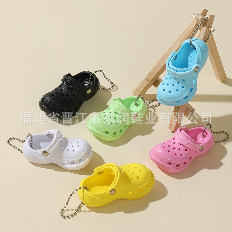 Creative Realistic Clog Shoe Mini Decoration Buckle Small Shoe Keychain Shoe Charm DIY Cute Mini Shoe Buckle Pendant