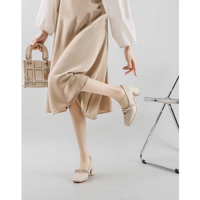 2025 New High-End Elegant and Stylish Mary Jane Shoes with Skirts Internet Celebrity Small Leather Shoes High Heels Women's Thick Heel Flats