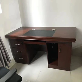 办公椅;办公桌;大班桌