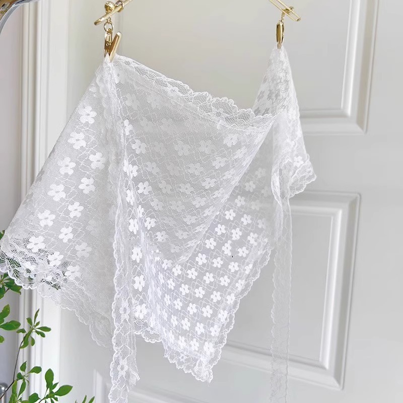 Lace triangle scarf-Xiaohua
