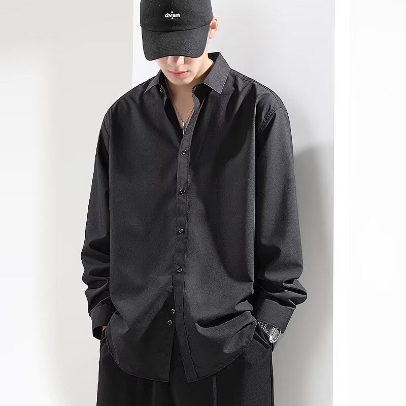 검은색