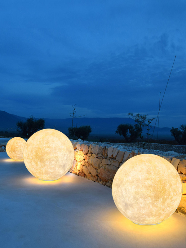 Outdoor lamp waterproof garden courtyard villa terrace Moon Ball atmosphere grass outdoor ball solar lawn lamp