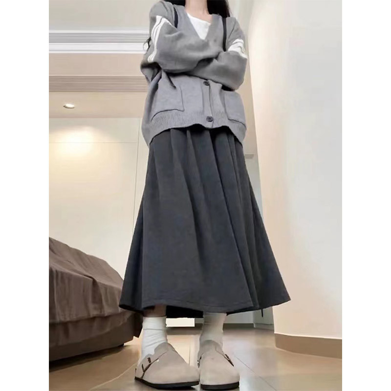 Gray Glutinous Rice Skirt for Women, Spring and Autumn 2026 New High-Waisted A-Line Slimming Umbrella Skirt, Mid-Length Knitted Half Skirt Gray Glutinous Rice Skirt for Women, Spring and Autumn 2026 New High-Waisted A-Line Slimming Umbrella Skirt, Mid-Length Knitted Half Skirt