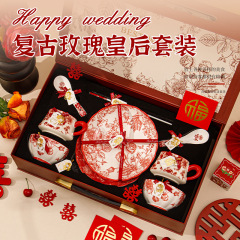 碗の家庭用中国式の引っ越しの新婚プレゼントの高級碗の皿のセットの陶磁器の碗の結婚の礼箱のセットの陶磁器の食器