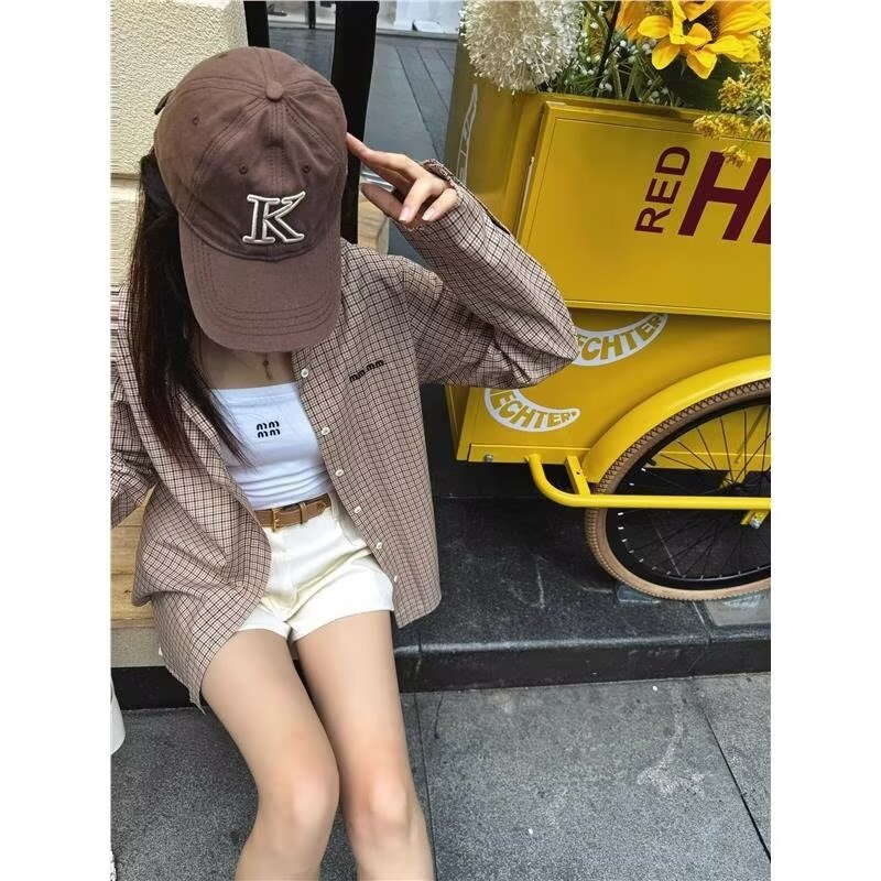 2024 새로운 여름 스타일 남성과 여성의 패션 편지 수 놓은 격자 무늬 긴팔 셔츠 옷깃 느슨한 캐주얼 긴팔 셔츠