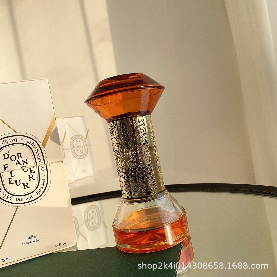 Description Picture 6 of itemDiptyques Time Hourglass Fragrance Diffuser With Baies 34 High Quality Aromatherapy Perfume Scent Natural Home Fragrance Decor