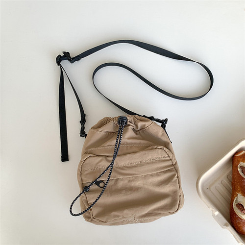 ins Korean version trendy new small shoulder bag fashion niche crossbody bag casual drawstring pleated mobile phone bag