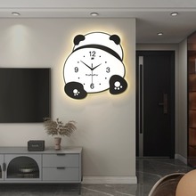 网红创意熊猫挂钟客厅家用时尚装饰画钟表简约发光时钟高级感挂墙