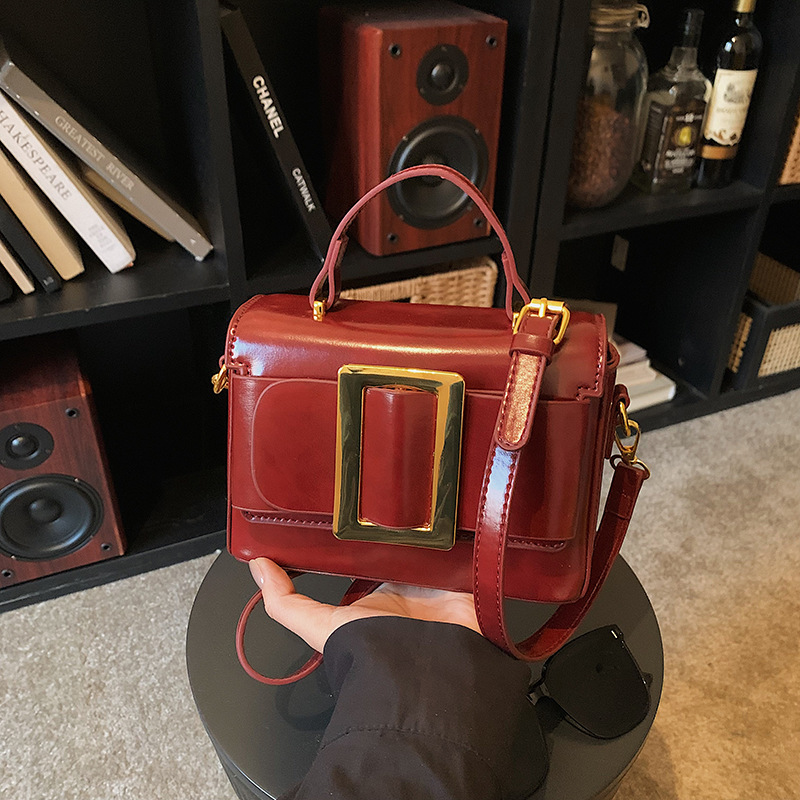 2026 nuevo bolso de mujer esmaltado alta sensación retro bolso de hombro al por mayor