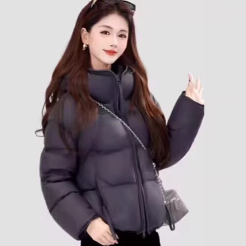 European Station 2025 New Hooded Short White Duck down Jacket for Women, Thickened Warm Puff Bread Coat with Long Sleeves