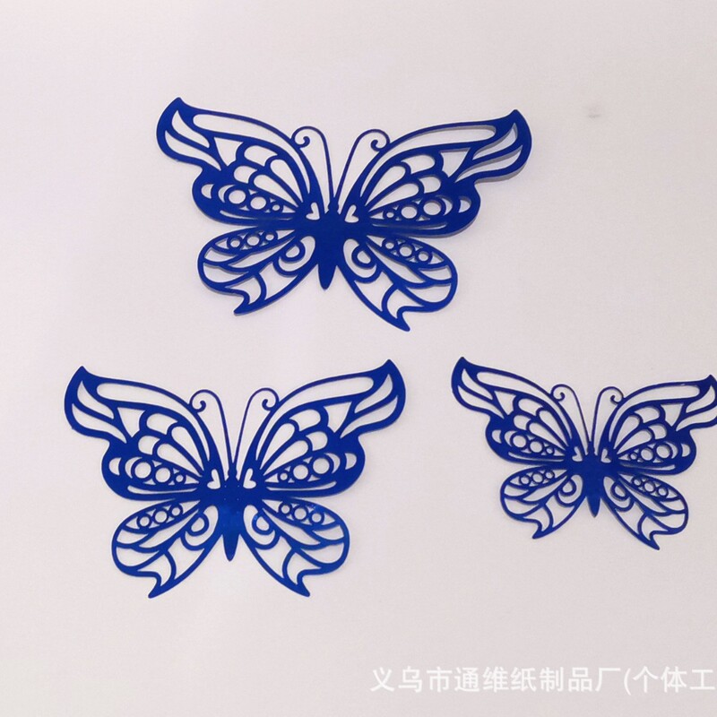 金色の透かし彫りの蝶の壁は3d金属の質感の蝶のステッカーの家庭の背景の壁を貼ってアイデアの蝶のステッカーを飾ります。|undefined