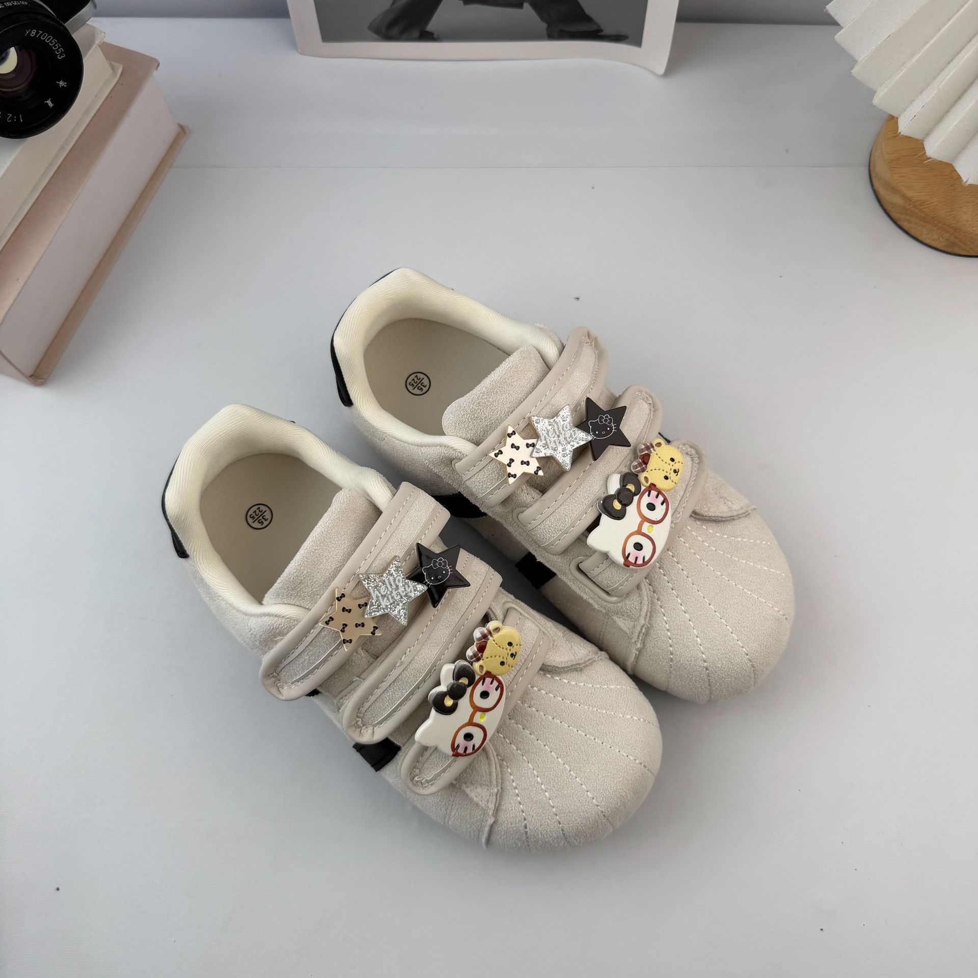 Yanzhong original Kitty velcro zapatos perezosos para mujeres 2025 nuevo estilo universal lindo zapatos puff image 8