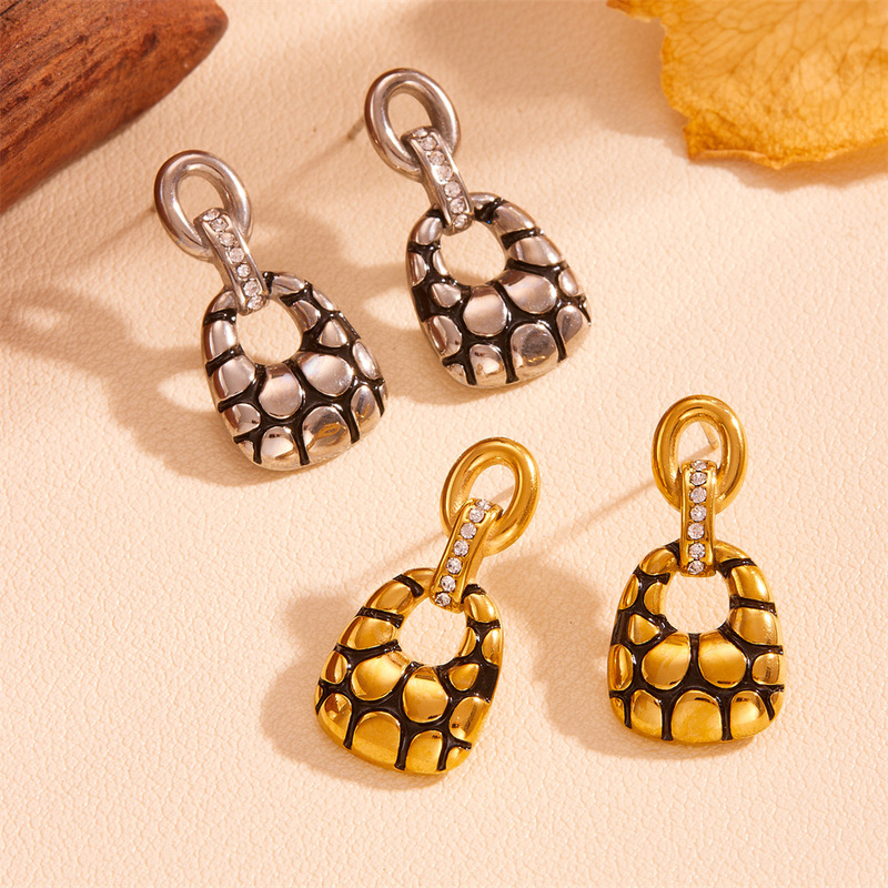 Europe and the United States hot-selling stainless steel color retention with diamond turtle back pattern earrings ins fashion titanium steel does not fade 18k gold-plated earrings