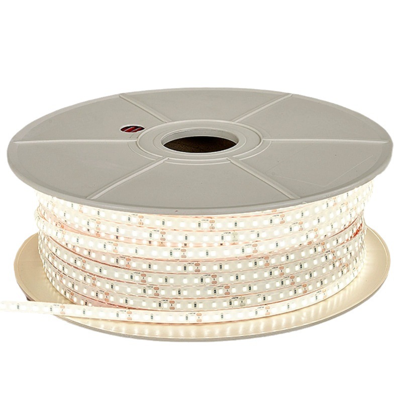 Tira de luz tira de led autoadhesiva tira de luz al aire libre silicona ip67 impermeable baja tensión tira de luz suave al aire libre 24v resaltar modelo de ingeniería