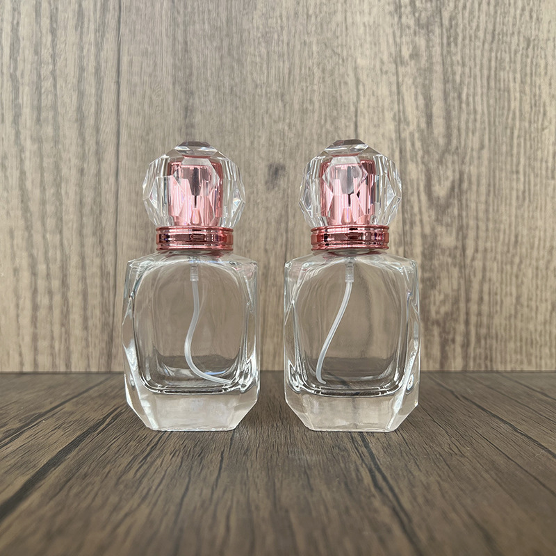 现货供应B224-35ml 水晶盖螺口香水玻璃瓶便携式化妆品分装喷雾瓶