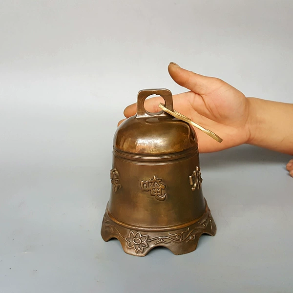 Approximate diameter 13 height 15 cm bronze