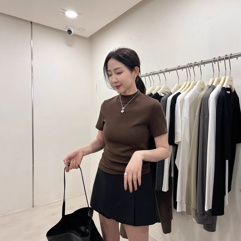 Customized Spring and Summer T-Shirts for the Boss Lady, the Same Style with Small Stand-Up Collar, Short-Sleeved Bottoming Shirt, and Slim-Fitting Elastic Top for Women