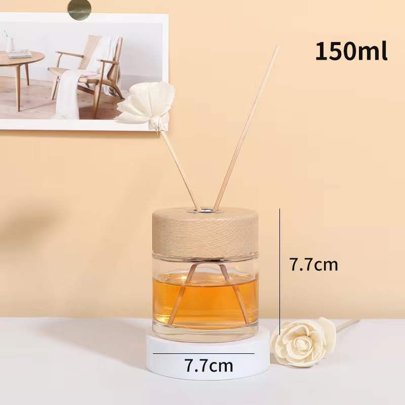 나무 뚜껑이 달린 150ml 둥근 병