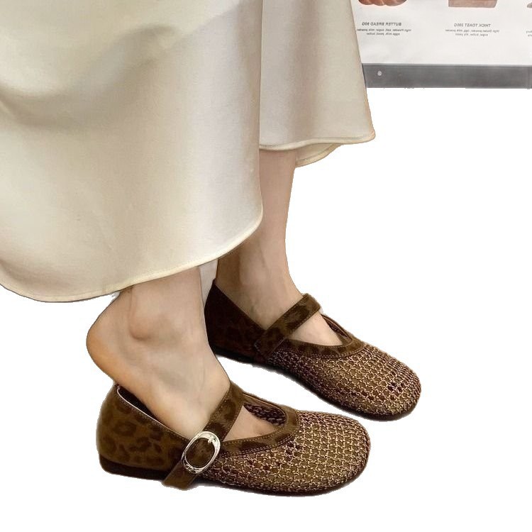Zapatos Mary Zhen mujeres sandalias respirables huecas verano 2026 nuevos zapatos de mujer de suela gruesa zapatos de malla delgados