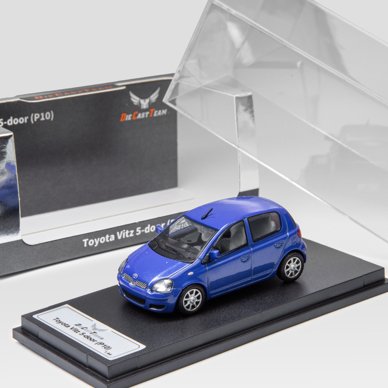 DCT alloy car model 1/64 Toyota Vitz (P10) simulation collectible car model sliding Vitz Yaris DCT alloy car model 1/64 Toyota Vitz (P10) simulation collectible car model sliding Vitz Yaris