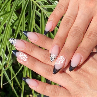 Hepburn style hot girl wear nail black and white spider web nail patch nail beauty piece fake nail manicure finished nail piece