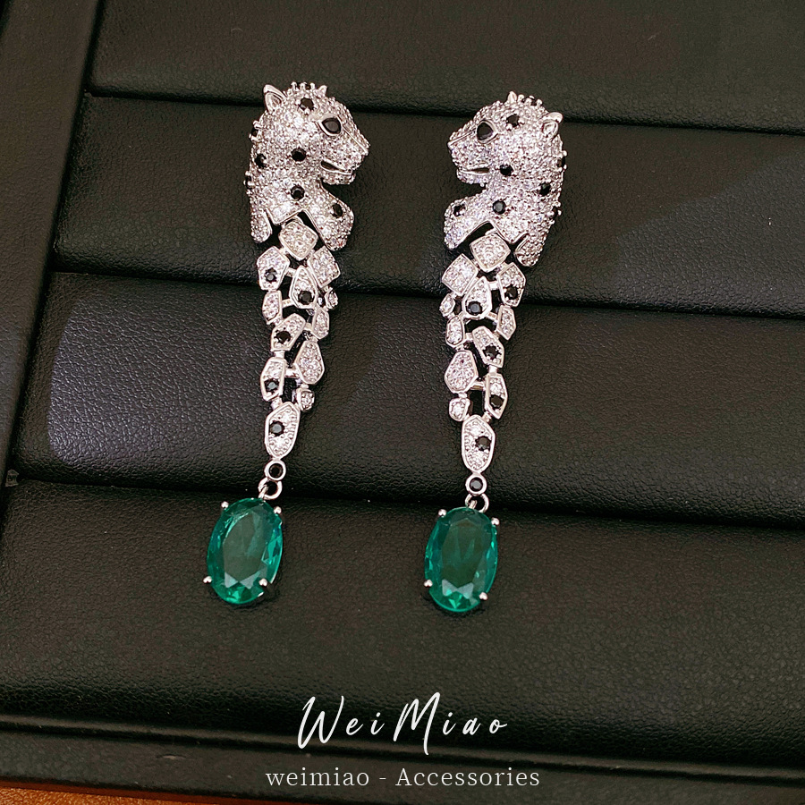 Zircon leopardo collar de hebilla cuadrada lujo ligero nicho de alta calidad cadena clavícula europea y americana conjunto de joyas exageradas transfronterizas