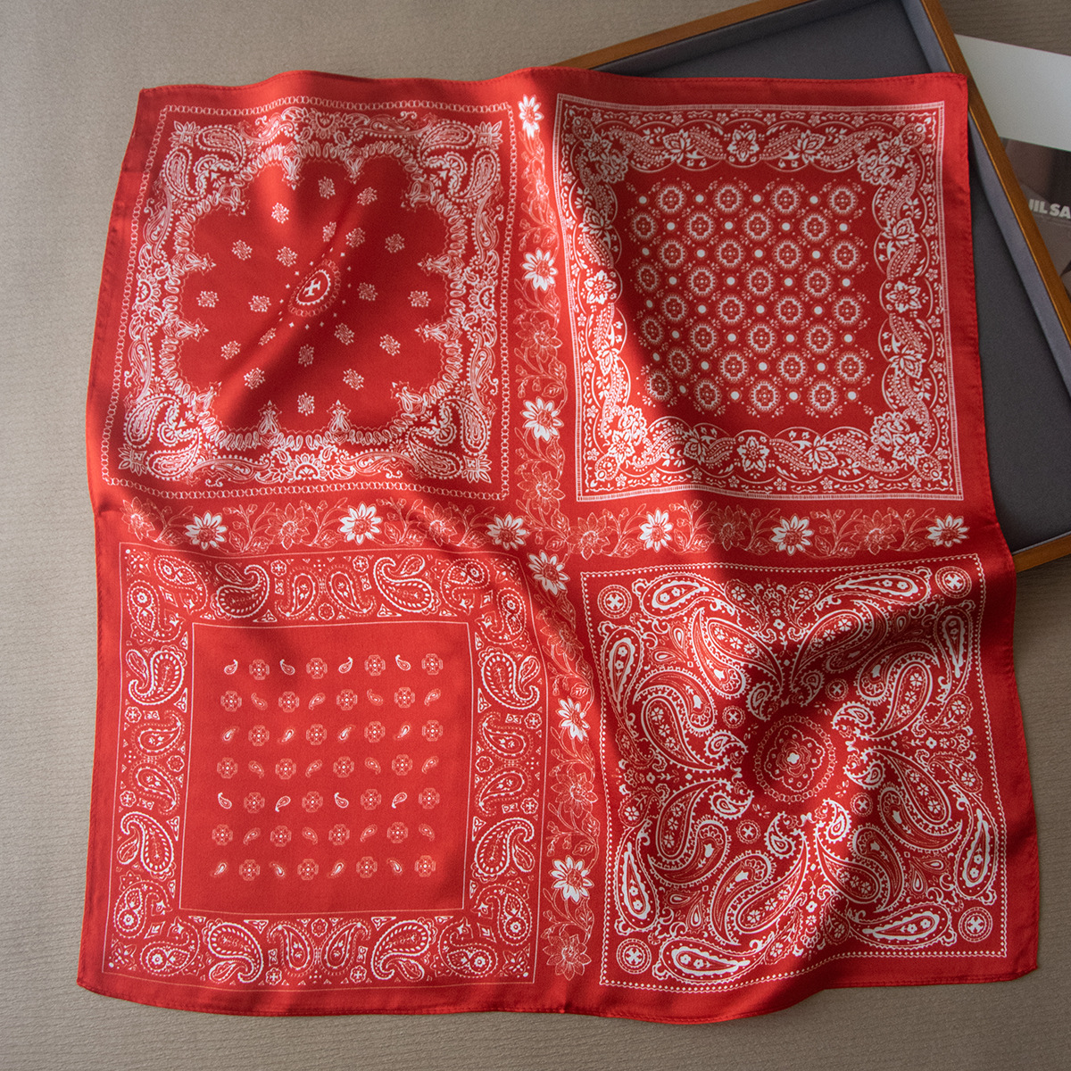 4 كاجو أحمر 53*53cm / 53*53cm