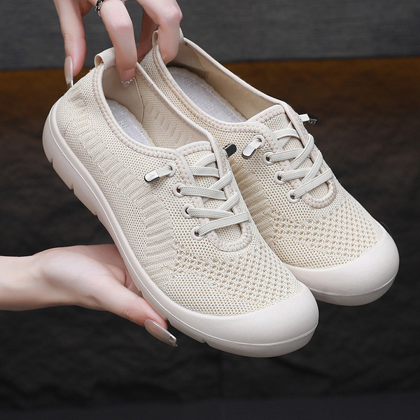 Breathable lightweight comfortable shoes