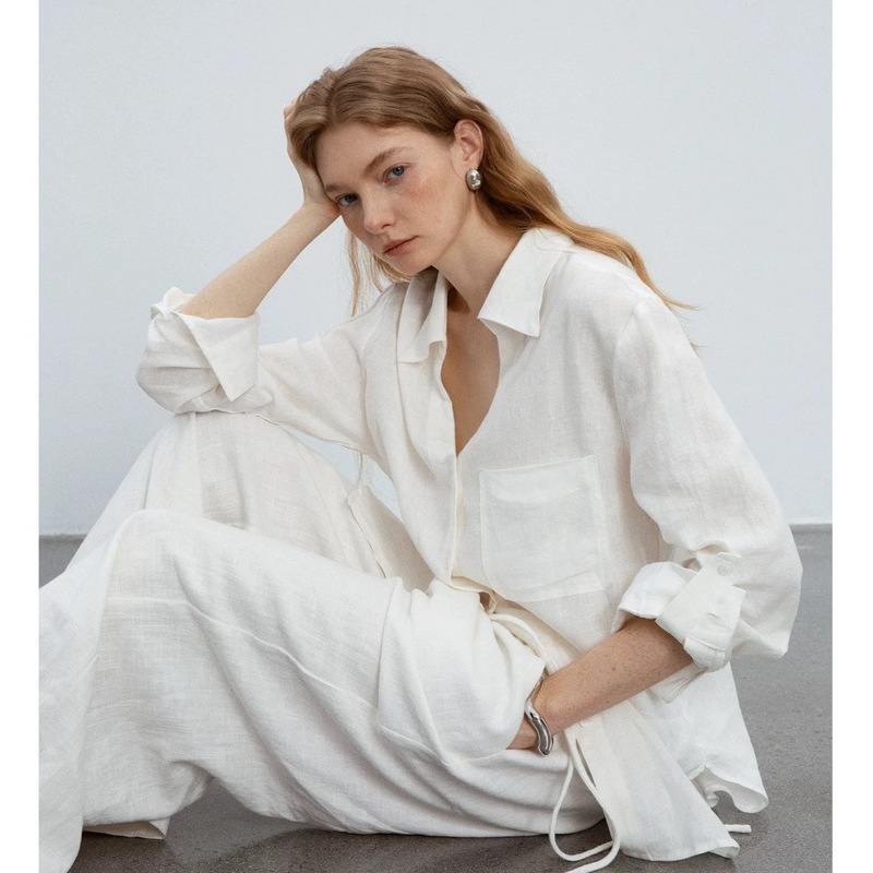 Relaxed and Casual, Comfortable V Neck Linen Shirt, Loose Fit, Simple Sun Protection Long-Sleeved Shirt Relaxed and Casual, Comfortable V Neck Linen Shirt, Loose Fit, Simple Sun Protection Long-Sleeved Shirt