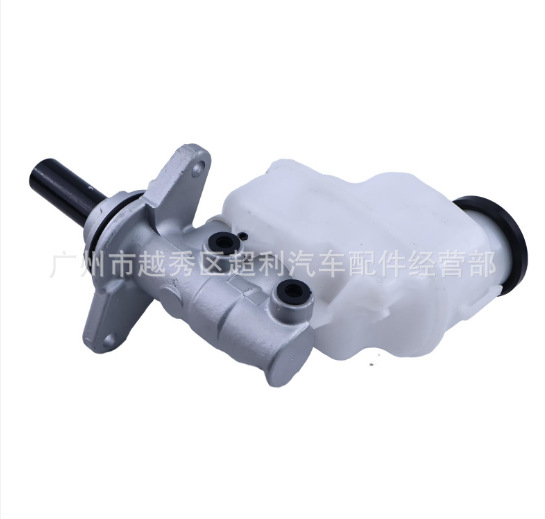 Applicable to 47201--42380 47201-0R030 47201-0R082 RAV4 ACA33 brake master cylinder