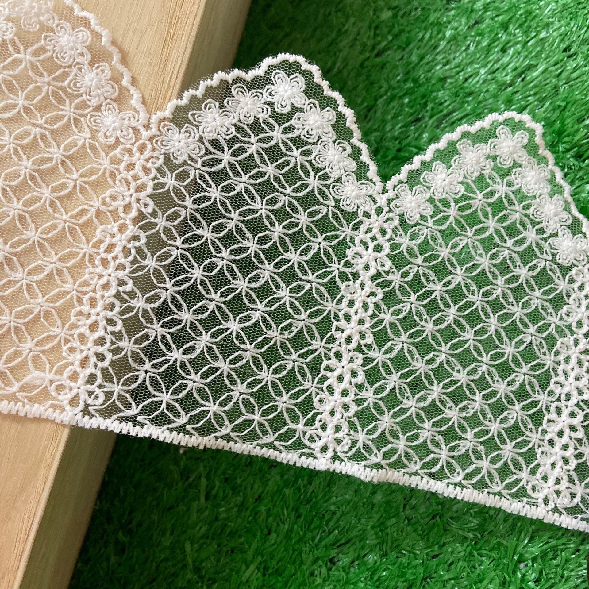 In-Stock New Fashion Mesh Milk Silk Barcode Women's Dress Embroidery Accessories Mother's Clothing Belt Children's Clothing