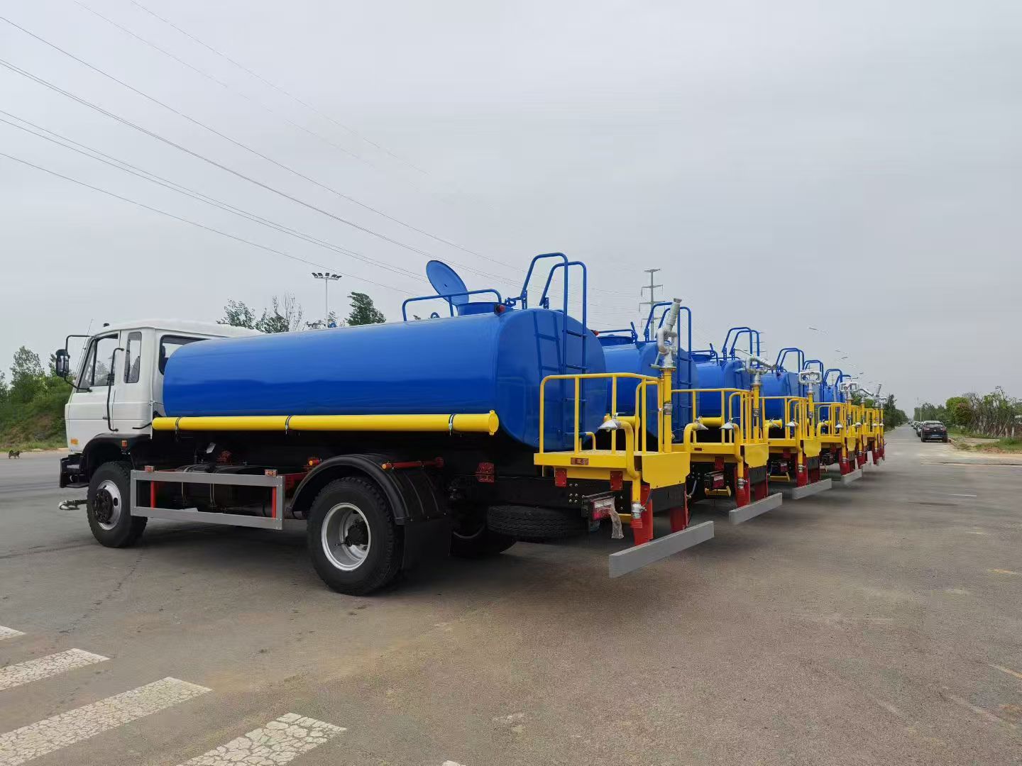 Dongfeng Huashen 12-Ton Export Model Sold by Chengli Special Vehicle Manufacturer, National Vi 12-Cubic-Meter Fog Cannon Greenery Sprinkler Truck