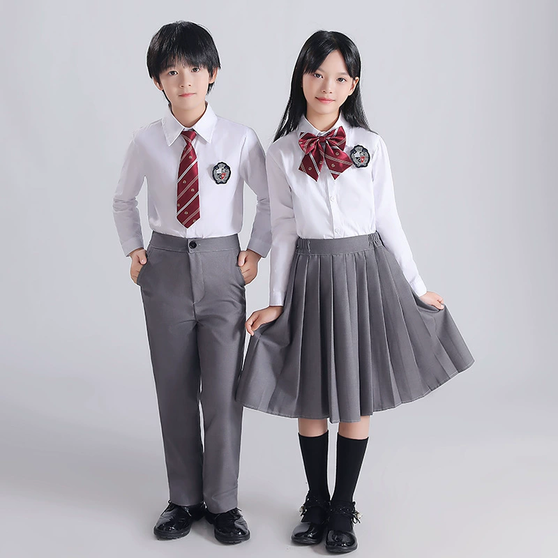 Детский костюм для учеников начальной школы, спортивная форма для детского сада.