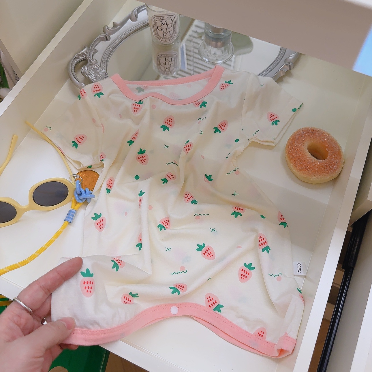 Su pijama de bebé 2025 verano nuevo camisón de bebé Lycell, edredón a prueba de patadas, saco de dormir para niños, pierna dividida, mono
