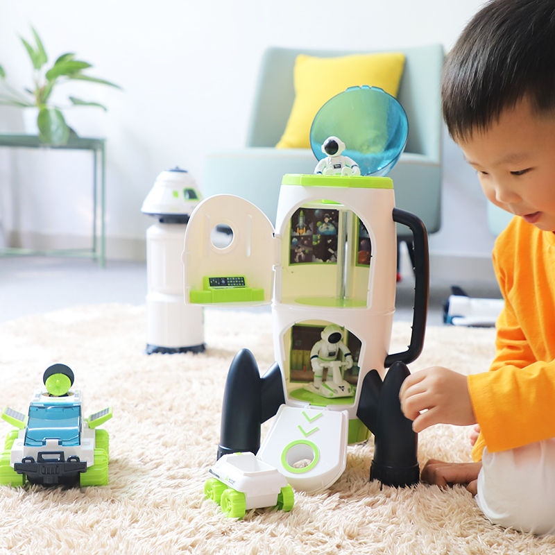 Espacio caliente transfronterizo cohete espacial nave espacial para niños estación espacial modelo de avión niños y niñas juguetes al por mayor